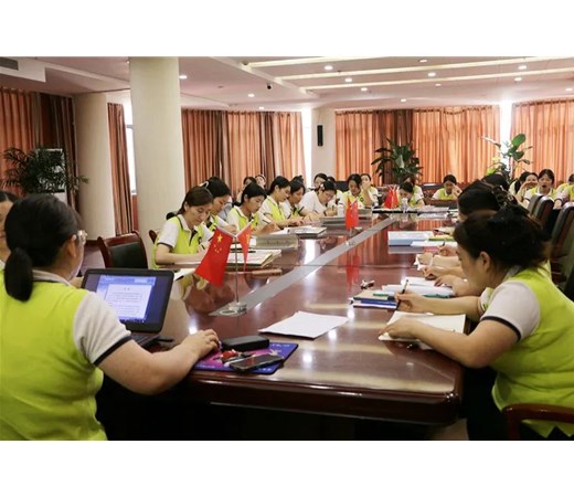 教而有思 研而有行——商丘市智谷幼儿园每周开展教师教研活动